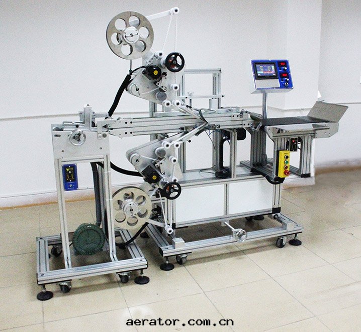 全自(zì)動(dòng)保護膜双(shuāng)面(miàn)貼标機(jī)